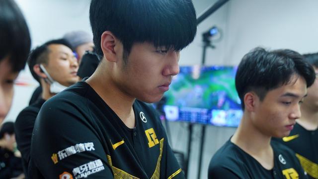 赛如期上演 赛如期上演